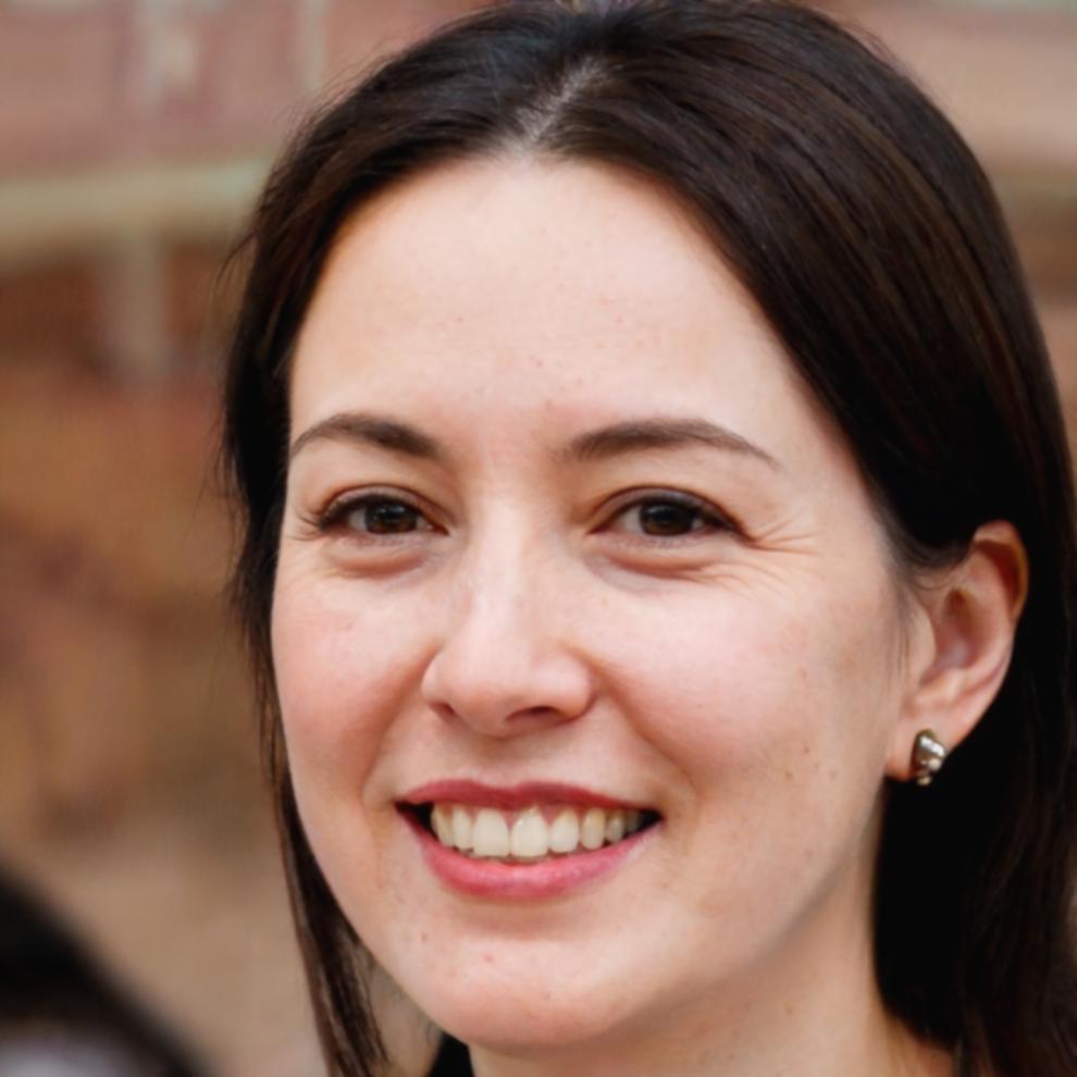 Dr. Sarah Müller, CFO bei TechSolutions GmbH
